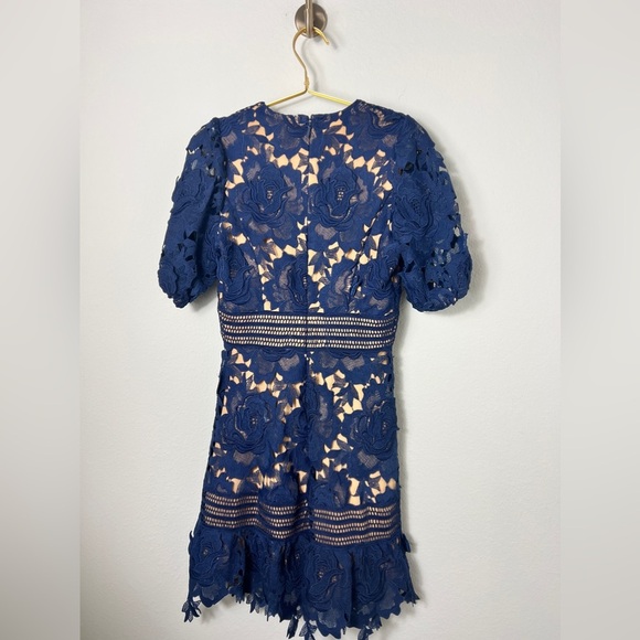 EUC Adelyn Rae Floral Lace Navy V-Neck Short Sleeve
Scalloped Hem Dress Size XS - Picture 10 of 15